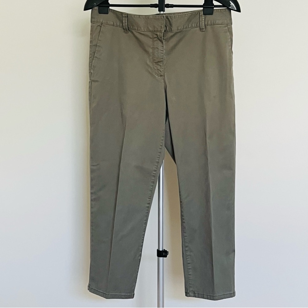 Ann Taylor Olive Green Front Zip Capris With Pockets Size 10
